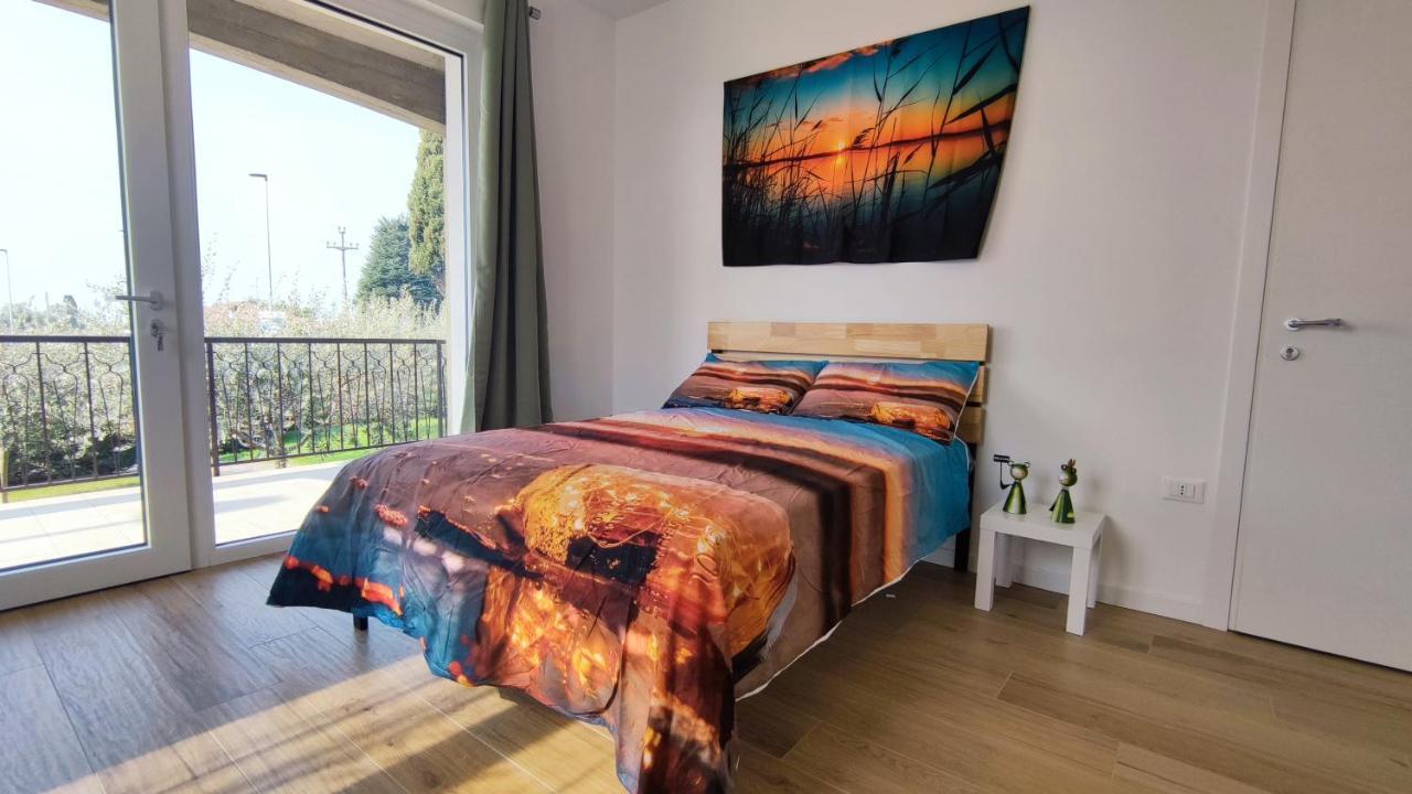 Villa Dolcitalia Tra Gardaland E Le Terme Di Cola Lazise Exterior foto